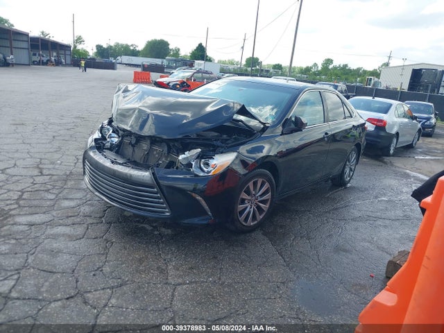 Toyota CAMRY XLE 2016 4T4BF1FK6GR549406 Image 2