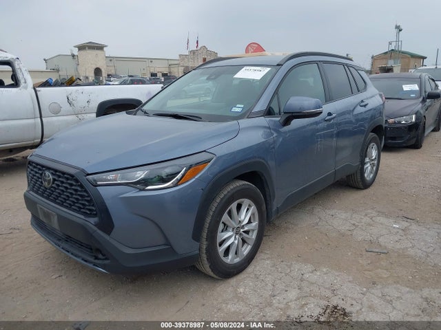 Toyota Corolla Cross Le 2022 7MUCAAAG3NV025397 Image 2