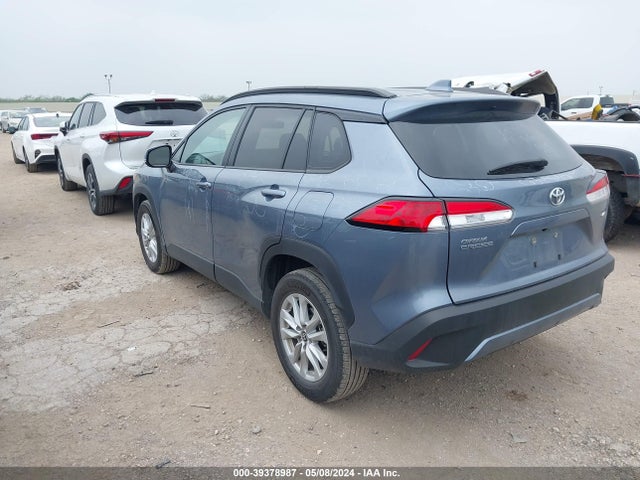 Toyota Corolla Cross Le 2022 7MUCAAAG3NV025397 Image 3