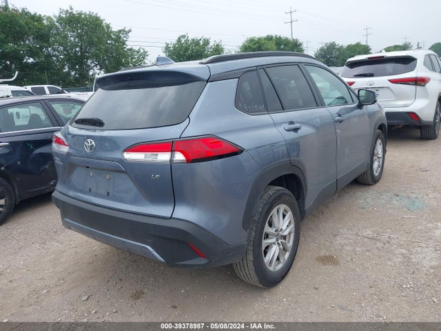 Toyota Corolla Cross Le 2022 7MUCAAAG3NV025397 Image 4
