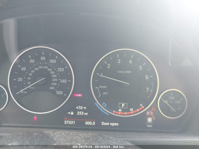WBA8E5G53JNV02571 BMW 320i Xdrive