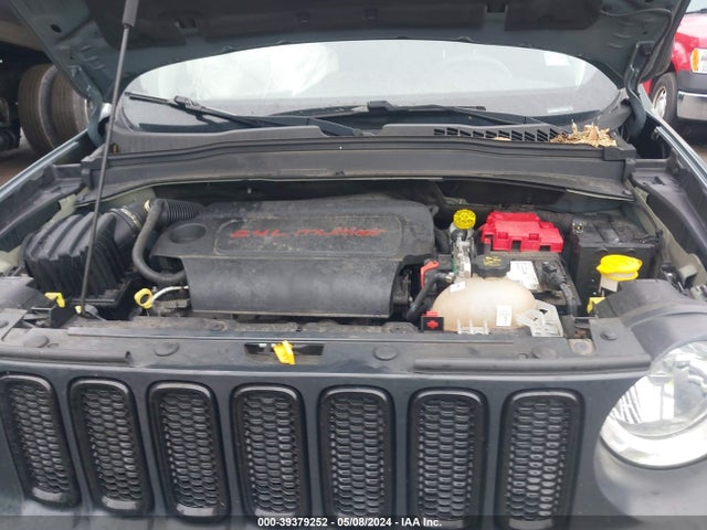 ZACCJBAB0JPJ15180 Jeep Renegade Upland Edition 4x4