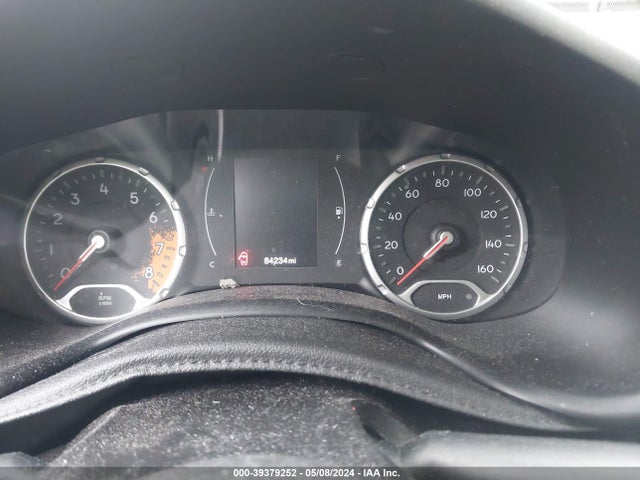 ZACCJBAB0JPJ15180 Jeep Renegade Upland Edition 4x4