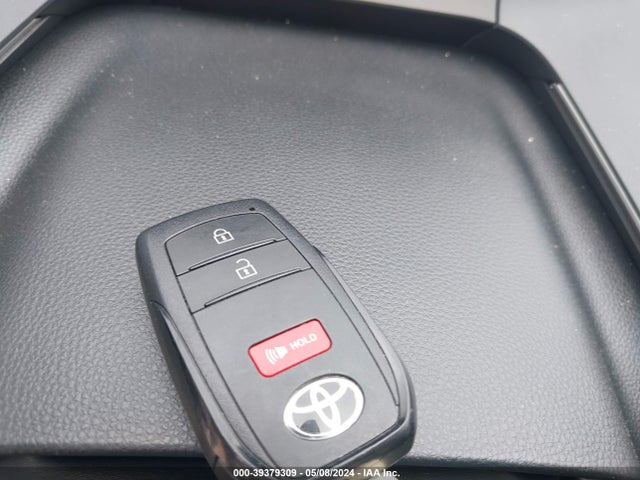 Toyota PRIUS XLE 2024 JTDACAAU7R3019966 Image 11
