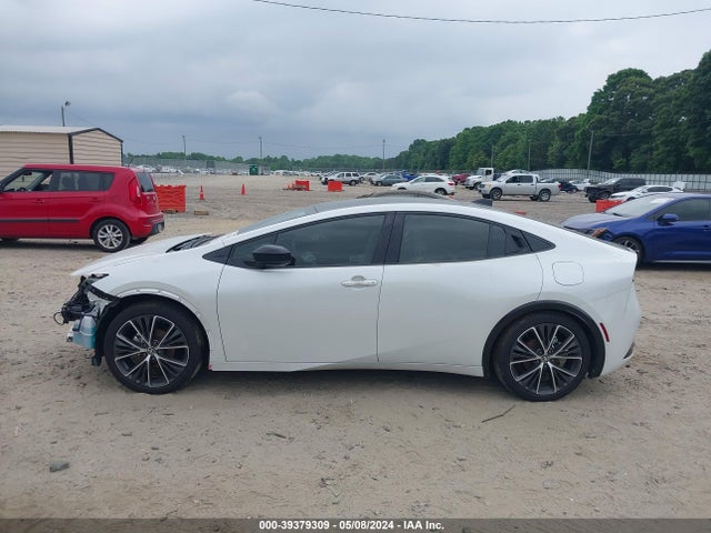 Toyota PRIUS XLE 2024 JTDACAAU7R3019966 Image 15