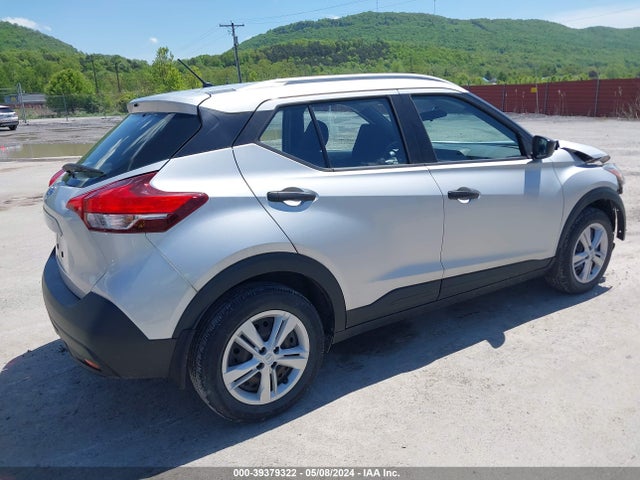 Nissan KICKS S 2018 3N1CP5CU1JL509851 Image 4