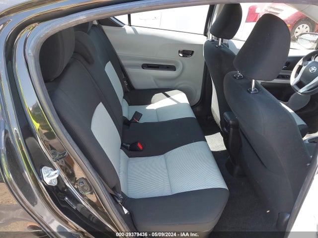 Toyota Prius C Three 2014 JTDKDTB3XE1065588 Image 8