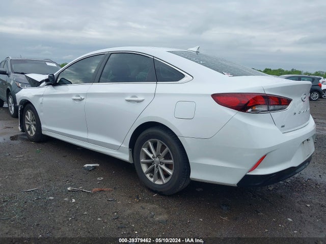 Hyundai SONATA SE 2019 5NPE24AF0KH731818 Image 3