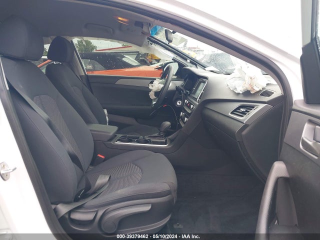 Hyundai SONATA SE 2019 5NPE24AF0KH731818 Image 5