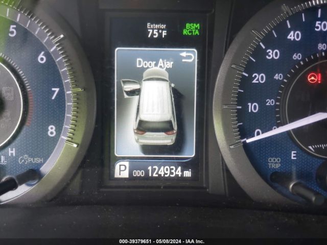 5TDYZ3DC4KS994215 Toyota Sienna Xle 8 Passenger
