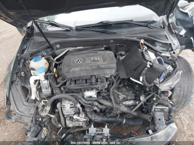 1VWDT7A37HC055451 Volkswagen Passat 1.8t R-line