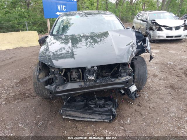 1VWDT7A37HC055451 Volkswagen Passat 1.8t R-line