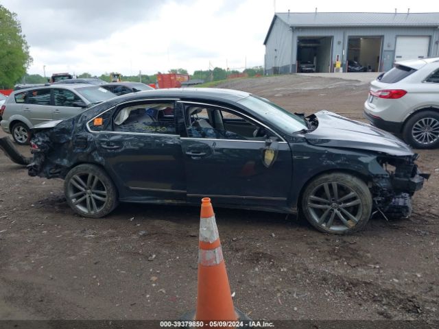 1VWDT7A37HC055451 Volkswagen Passat 1.8t R-line