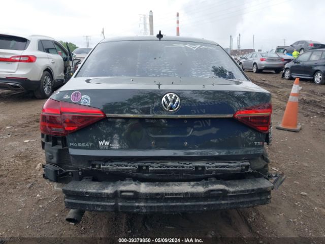1VWDT7A37HC055451 Volkswagen Passat 1.8t R-line