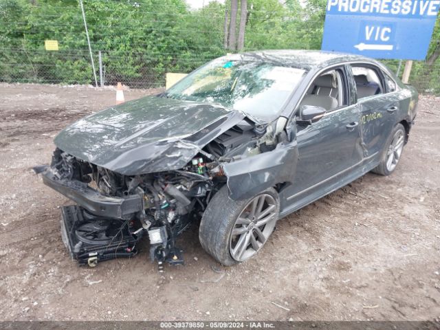 1VWDT7A37HC055451 Volkswagen Passat 1.8t R-line