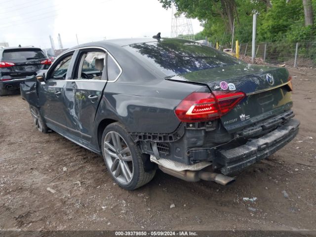 1VWDT7A37HC055451 Volkswagen Passat 1.8t R-line
