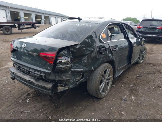 1VWDT7A37HC055451 Volkswagen Passat 1.8t R-line