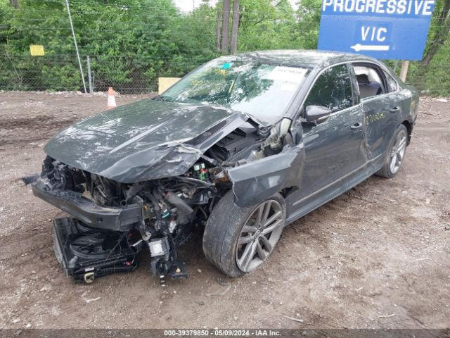 1VWDT7A37HC055451 Volkswagen Passat 1.8t R-line