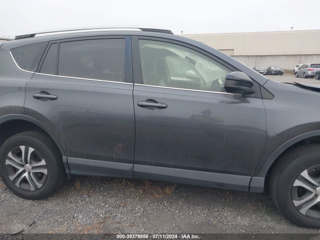 Toyota RAV4 LE 2016 JTMZFREV4GD085281 Image 13