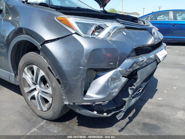 Toyota RAV4 LE 2016 JTMZFREV4GD085281 Image 17