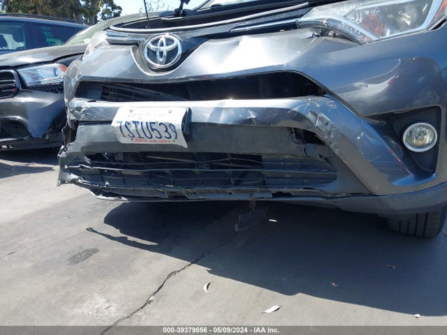 Toyota RAV4 LE 2016 JTMZFREV4GD085281 Image 18