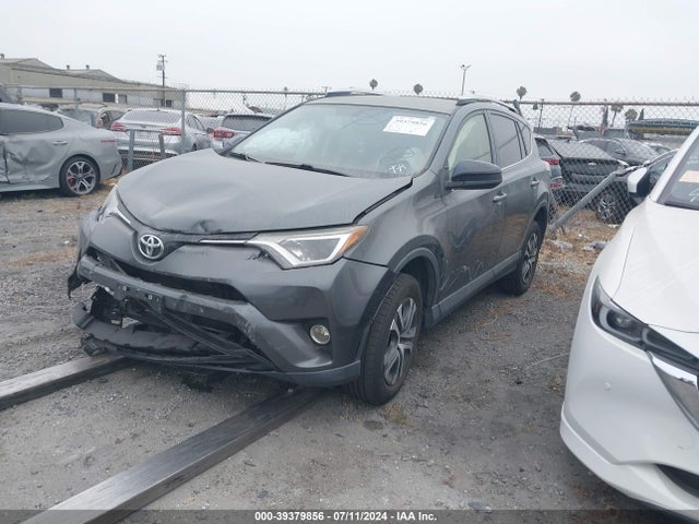 Toyota RAV4 LE 2016 JTMZFREV4GD085281 Image 2
