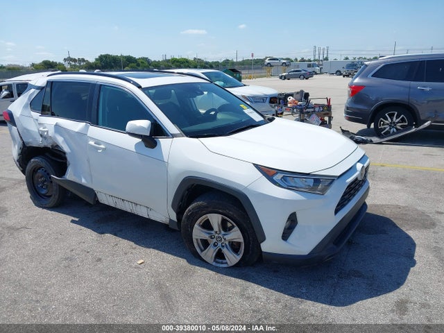Toyota Rav4 Xle 2019 2T3W1RFV9KW032832 Image 1