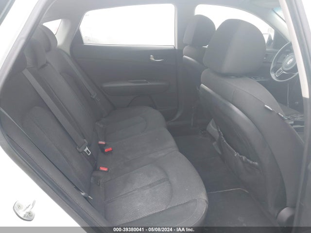 KIA Optima Lx 2017 5XXGT4L33HG121912 Image 8