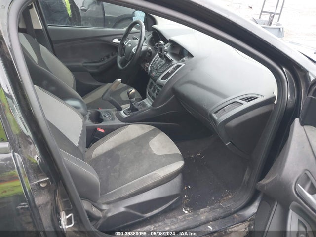 Ford FOCUS SE 2014 1FADP3F21EL286864 Image 5