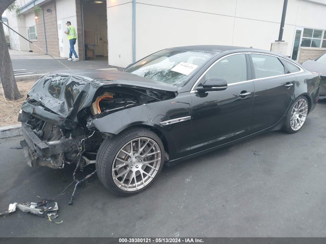 2013 JAGUAR XJ SAJWA2GE1DMV43720 Photo 1