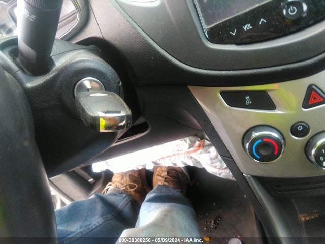 Chevrolet Trax Lt 2015 3GNCJRSB5FL170970 Image 11