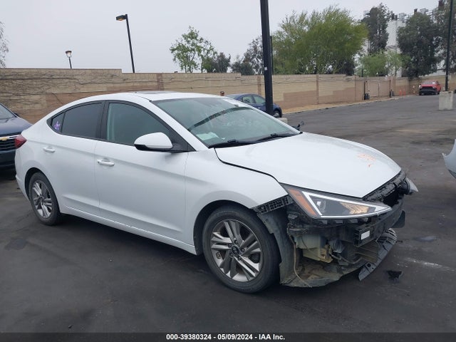 2019 5NPD84LF4KH418813 main image