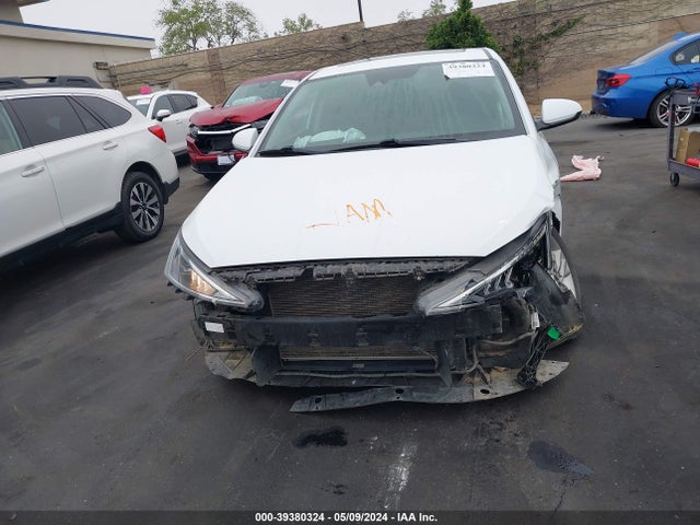 Hyundai Elantra Value Edition 2019 5NPD84LF4KH418813 Image 13