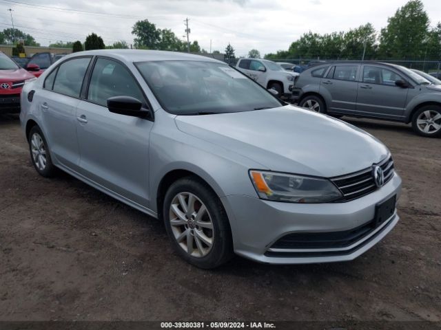 2015 Volkswagen Jetta 1.8t Se მანქანა იყიდება აუქციონზე, vin: 3VWD17AJ1FM268900, აუქციონის ნომერი: 39380381