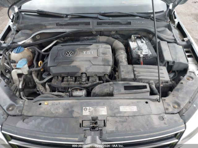 3VWD17AJ1FM268900 Volkswagen Jetta 1.8t Se