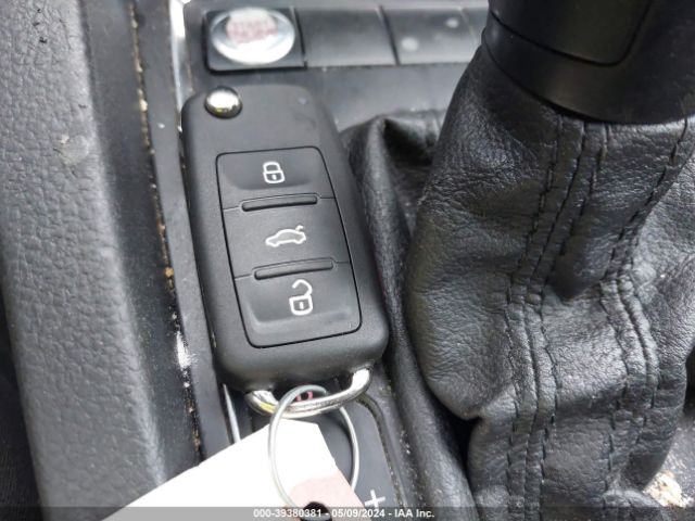 3VWD17AJ1FM268900 Volkswagen Jetta 1.8t Se