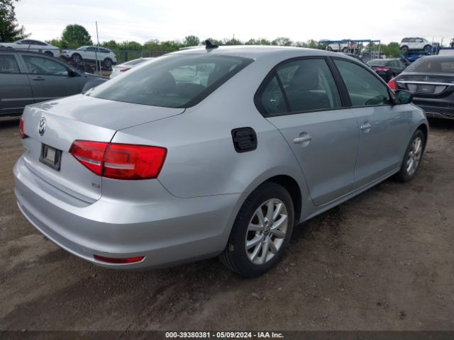 3VWD17AJ1FM268900 Volkswagen Jetta 1.8t Se