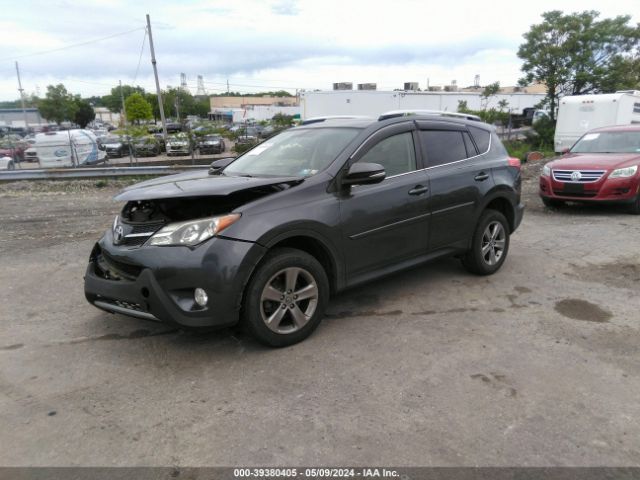 JTMRFREV9FD156313 Toyota Rav4 Xle