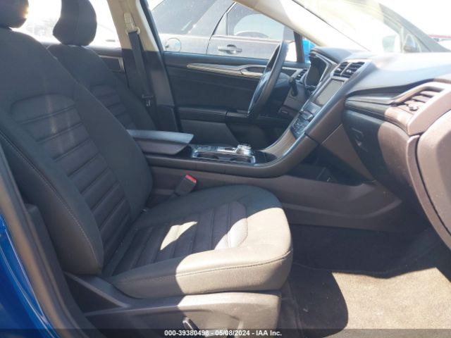 3FA6P0H71HR103906 Ford FUSION SE