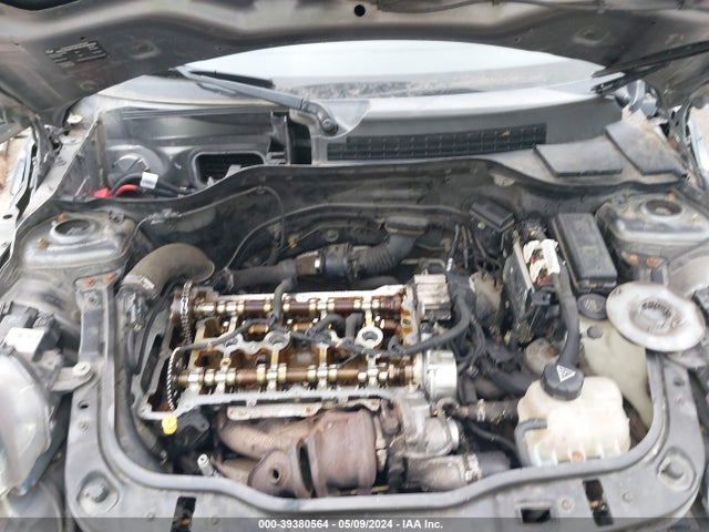 2010 MINI COOPER WMWMF7C56ATX45381 Photo 9