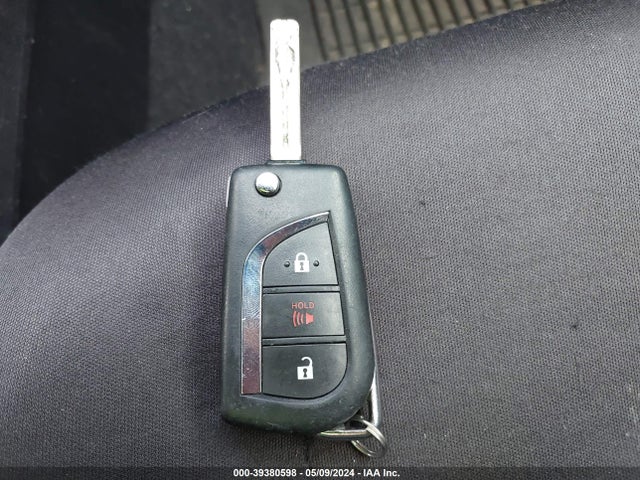 Toyota COROLLA IM 2018 JTNKARJE4JJ557229 Image 11