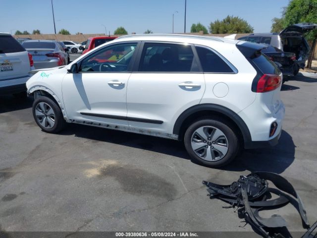 KNDCB3LC7N5515022 KIA NIRO LX