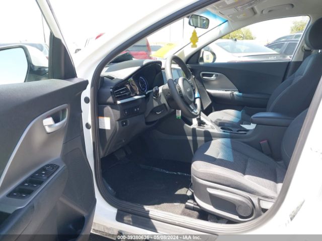 KNDCB3LC7N5515022 KIA NIRO LX
