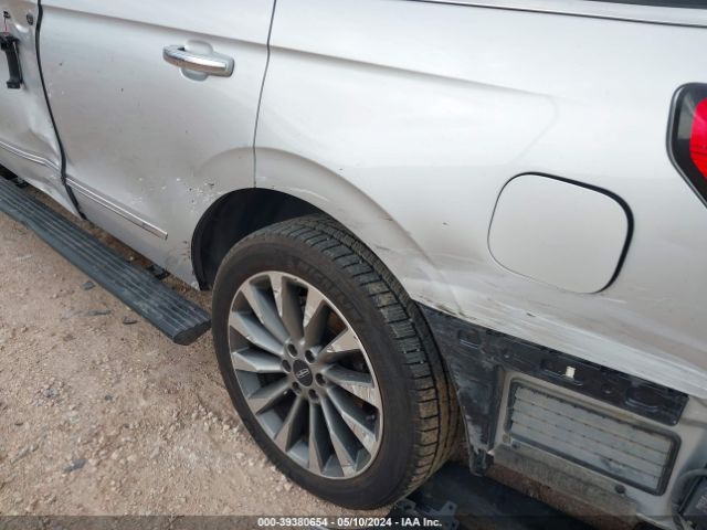 5LMJJ2HT0JEL11288 Lincoln Navigator Select
