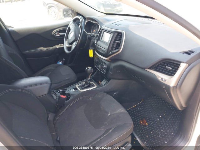 Jeep Cherokee Latitude 2015 1C4PJLCB4FW628899 Image 5