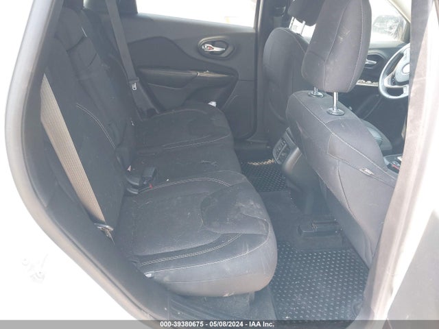 Jeep Cherokee Latitude 2015 1C4PJLCB4FW628899 Image 8
