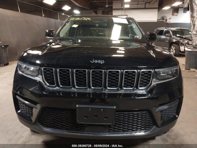 1C4RJHAG8PC528943 Jeep Grand Cherokee Laredo 4x4