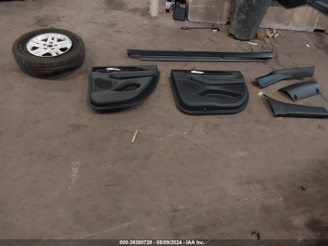 1C4RJHAG8PC528943 Jeep Grand Cherokee Laredo 4x4
