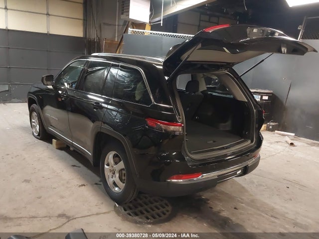 1C4RJHAG8PC528943 Jeep Grand Cherokee Laredo 4x4