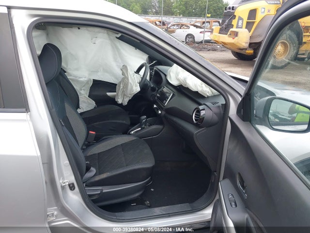 Nissan KICKS SV 2019 3N1CP5CU1KL528871 Image 5